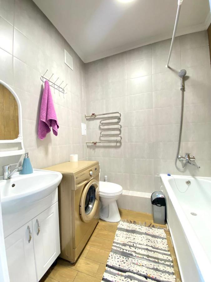 Medinahotelkz, #54, Вид На Закат, До Арбата 15 Мин Пешком, Halal Almatý Exterior foto